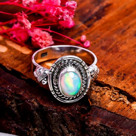 Charming Solitaire 925 Sterling Silver Ring Band